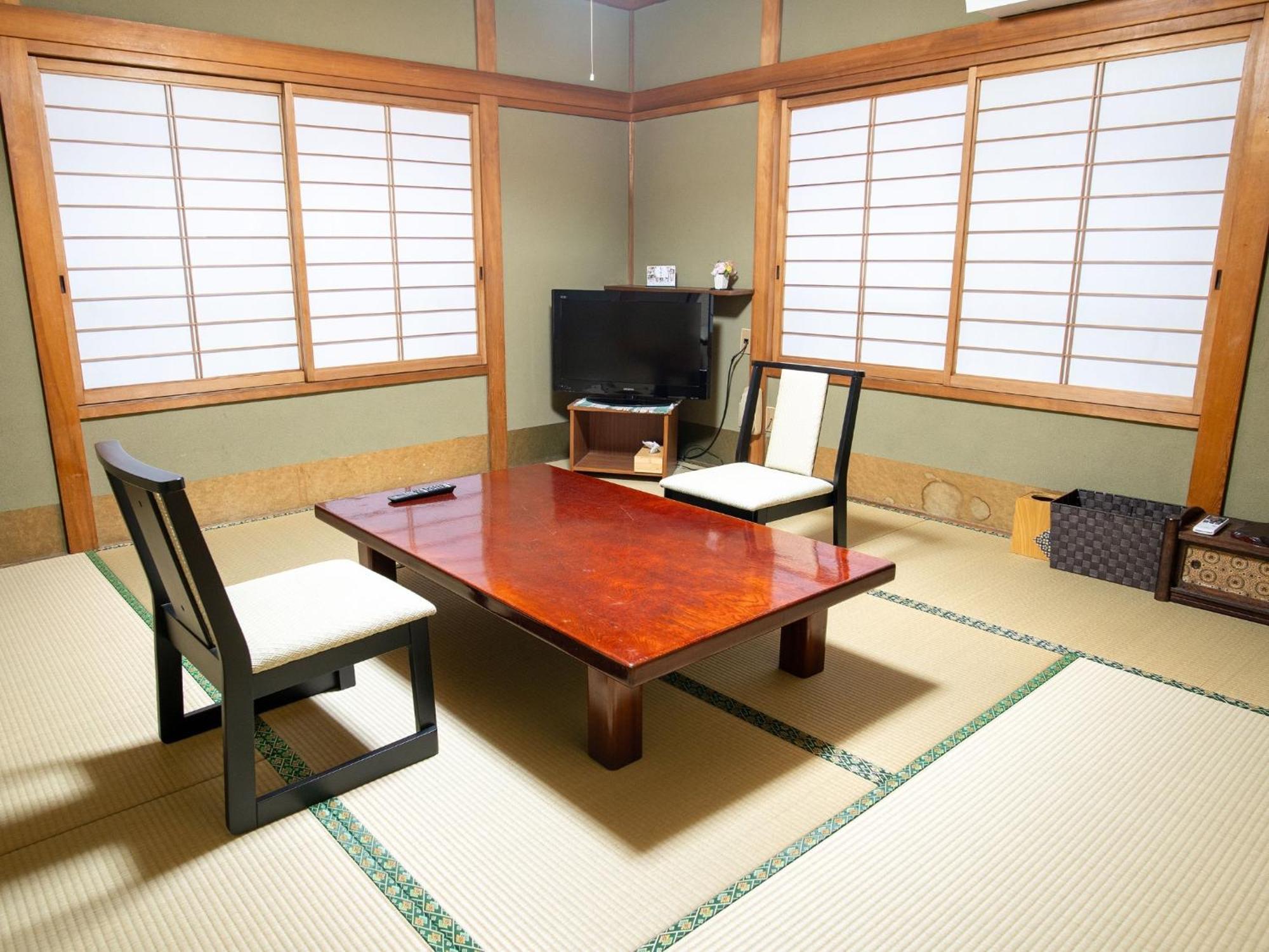 Takayanagi Ryokan - Vacation Stay 88528V Takamatsu Esterno foto